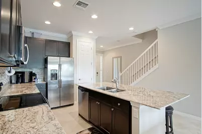 638 SW Glen Crest Way, Stuart, FL 34997 - Photo 7