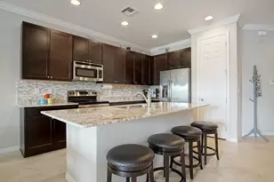 638 SW Glen Crest Way, Stuart, FL 34997 - Photo 5
