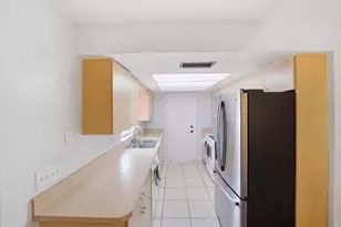 583 SE Greenway Terrace, Port Saint Lucie, FL 34983 - Photo 11