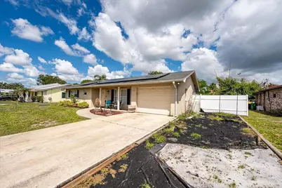583 SE Greenway Terrace, Port Saint Lucie, FL 34983 - Photo 3