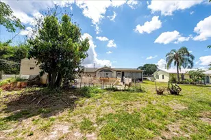 583 SE Greenway Terrace, Port Saint Lucie, FL 34983 - Photo 35