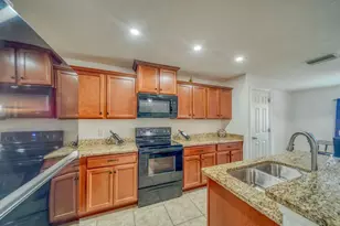 1925 SW 14th St, Cape Coral, FL 33991 - Photo 17