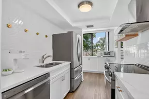 3310 Bridgewood Dr, Boca Raton, FL 33434 - Photo 3