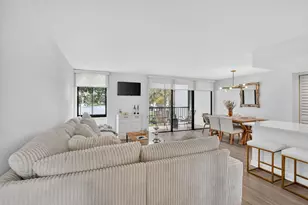 3310 Bridgewood Dr, Boca Raton, FL 33434 - Photo 7