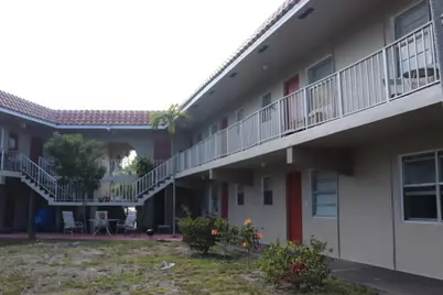 1798 NW 15th Vista #5, Boca Raton, FL 33432 - Photo 3