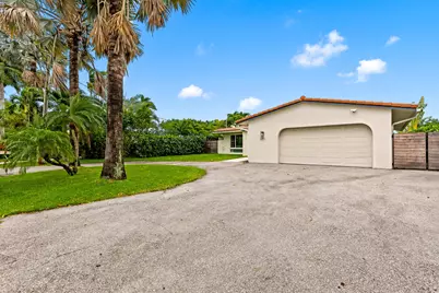 2417 NE 19th Avenue, Wilton Manors, FL 33305 - Photo 1