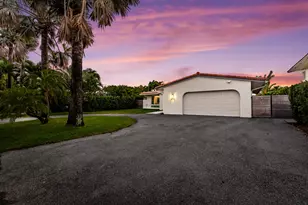 2417 NE 19th Ave, Wilton Manors, FL 33305 - Photo 27