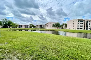 10442 Sunrise Lakes Blvd, Sunrise, FL 33322 - Photo 21