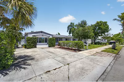 1762 15th Avenue N, Lake Worth Beach, FL 33460 - Photo 1