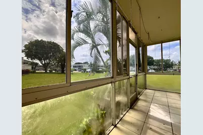 300 Camden M, West Palm Beach, FL 33417 - Photo 9