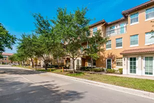 932 SW 147th Ave, Pembroke Pines, FL 33027 - Photo 27