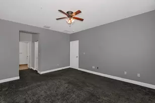 932 SW 147th Ave, Pembroke Pines, FL 33027 - Photo 19