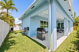 2754 NE 31st Ct, Lighthouse Point, FL 33064 - Photo 23