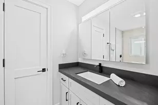 2754 NE 31st Ct, Lighthouse Point, FL 33064 - Photo 15
