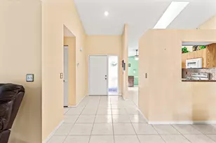 8356 Sunmeadow Ln, Boca Raton, FL 33496 - Photo 5