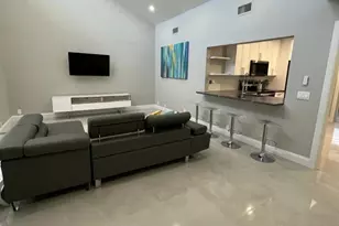404 SE 6th Ave, Deerfield Beach, FL 33441 - Photo 9
