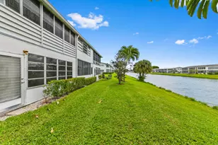 2 Chatham A, West Palm Beach, FL 33417 - Photo 17