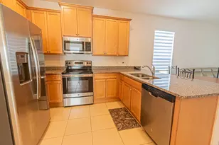 9792 SW Trumpet Tree Cir, Port Saint Lucie, FL 34987 - Photo 5