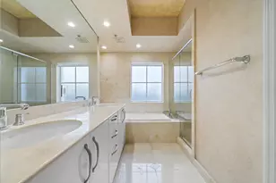 2051 SE 3rd St, Deerfield Beach, FL 33441 - Photo 17