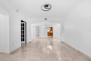 2051 SE 3rd St, Deerfield Beach, FL 33441 - Photo 5