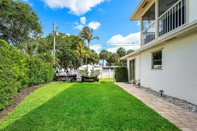 2101 N Palm Circle, North Palm Beach, FL 33408 - Photo 47
