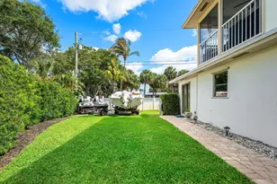 2101 N Palm Cir, North Palm Beach, FL 33408 - Photo 47