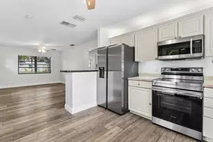 2101 N Palm Cir, North Palm Beach, FL 33408 - Photo 37