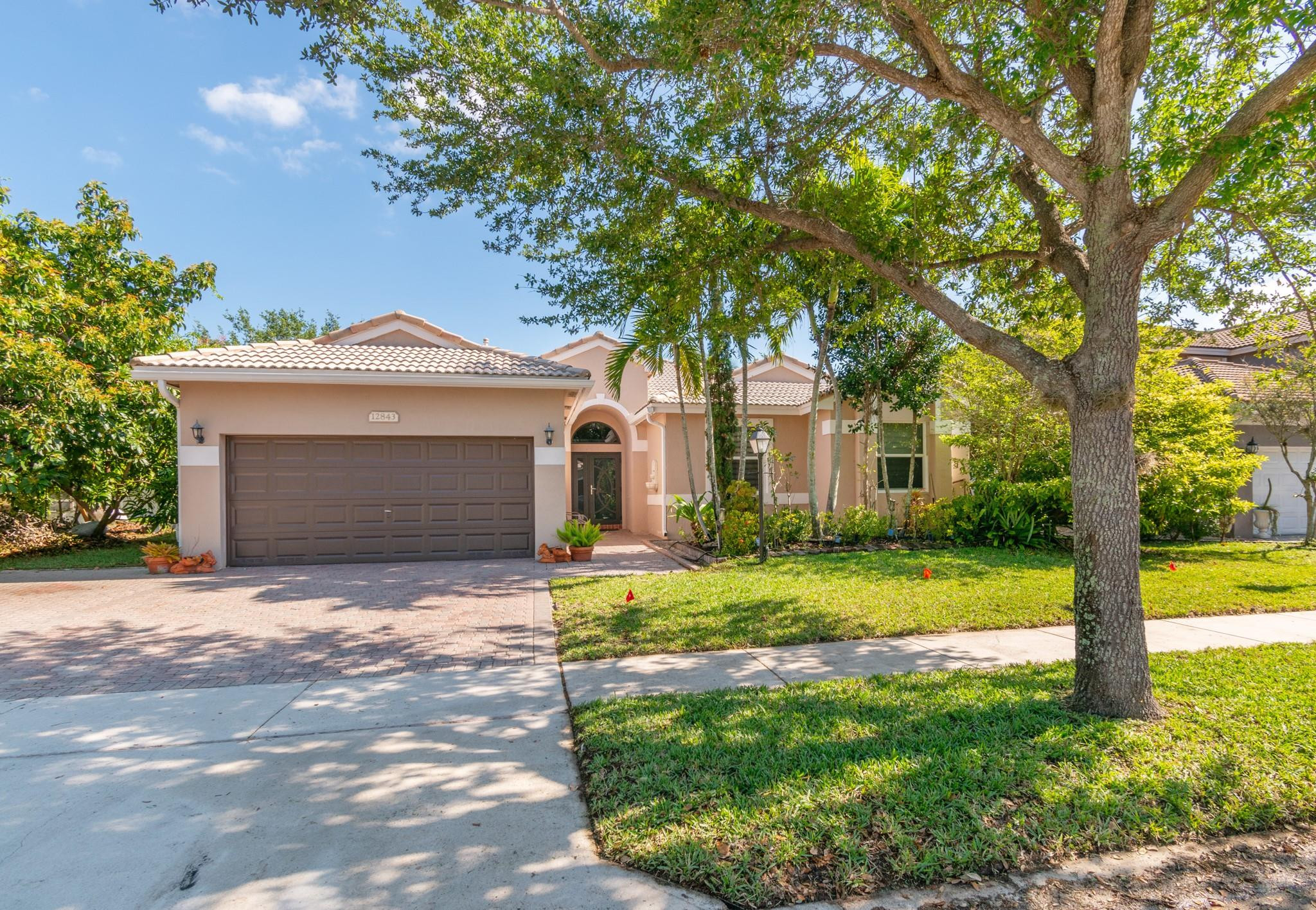 12843 NW 18th Ct main architectural view