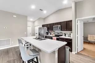 1220 SE Navajo Ln, Port Saint Lucie, FL 34983 - Photo 13