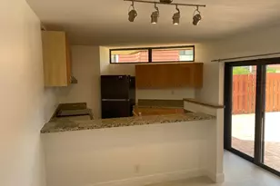 3878 Victoria Dr, West Palm Beach, FL 33406 - Photo 9