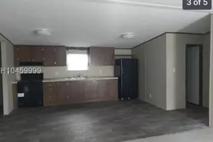 13560 SW 7th Pl, Davie, FL 33325 - Photo 5