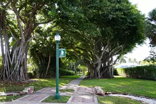 182 Lake Dr, Palm Beach Shores, FL 33404 - Photo 35