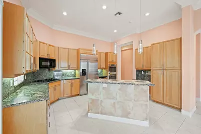 9026 Lakes Boulevard, West Palm Beach, FL 33412 - Photo 11