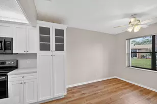 6105 Fairfield Cir, Greenacres, FL 33463 - Photo 13