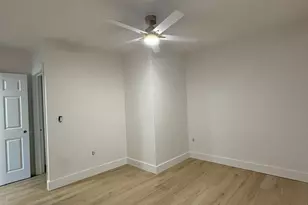 525 NE 126th St, North Miami, FL 33161 - Photo 7
