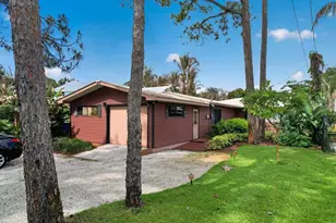 1272 SW Evergreen Ln, Palm City, FL 34990 - Photo 3