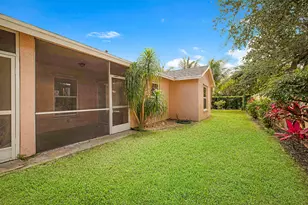 320 NE 42nd St, Boca Raton, FL 33431 - Photo 31