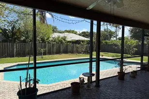 3104 Peachtree Cir, Davie, FL 33328 - Photo 5