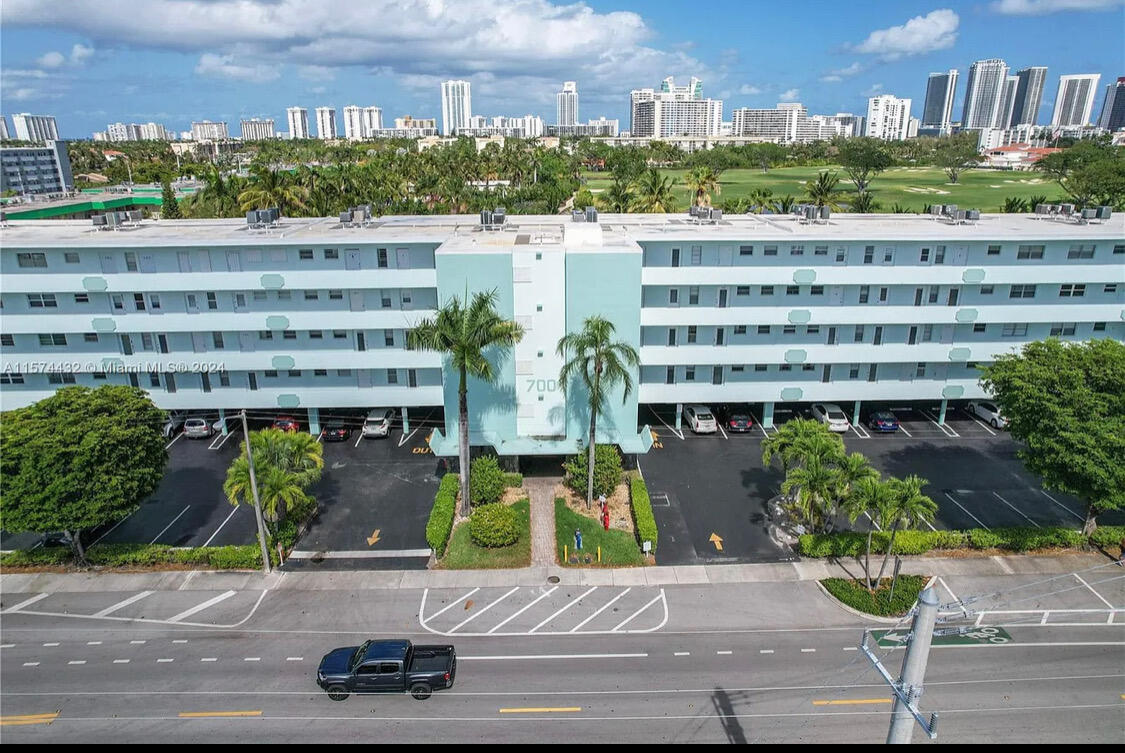 700 NE 14th Ave NE #404 - 700 NE 14th Ave NE #404, Hallandale Beach, FL 33009 Luxury Property | Jose Angel Pina