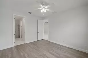 24072 SW Firenze Wy, Port Saint Lucie, FL 34986 - Photo 9