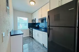 935 8th St, Miami Beach, FL 33139 - Photo 3