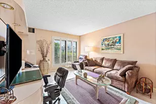 643 W Lakewoode Cir, Delray Beach, FL 33445 - Photo 21