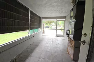 8954 SW 52nd Ct, Cooper City, FL 33328 - Photo 5