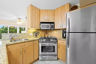95 N Birch Rd, Fort Lauderdale, FL 33304 - Photo 13