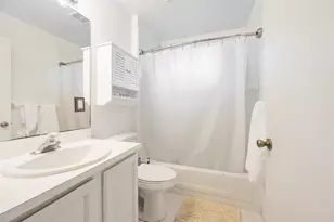 2606 Bedford Mews Dr, Wellington, FL 33414 - Photo 15