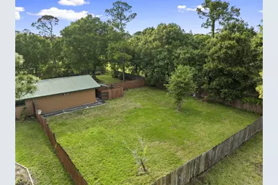 2725 Twin Oaks Trail, Fort Pierce, FL 34945 - Photo 43