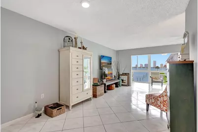 2936 Lake Shore Drive #309, Riviera Beach, FL 33404 - Photo 17