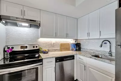 2936 Lake Shore Drive #309, Riviera Beach, FL 33404 - Photo 13