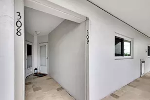 2936 Lake Shore Dr, Riviera Beach, FL 33404 - Photo 15