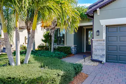 221 SE Longview Drive, Port Saint Lucie, FL 34984 - Photo 3
